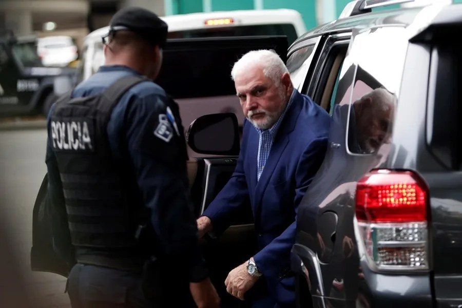 La policía de Panamá confirma que hay una advertencia de Interpol contra el ex presidente Ricard Martinelli