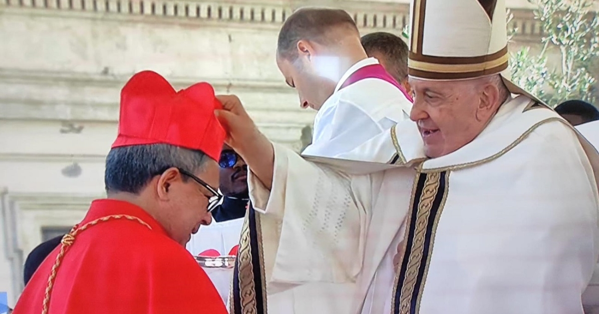 Monseñor Rrieda dijo que votaría por el heredero del Papa Francisco