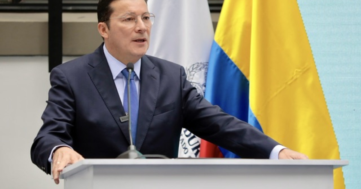 Advierta los costos de Milioner de la consulta popular de Petro