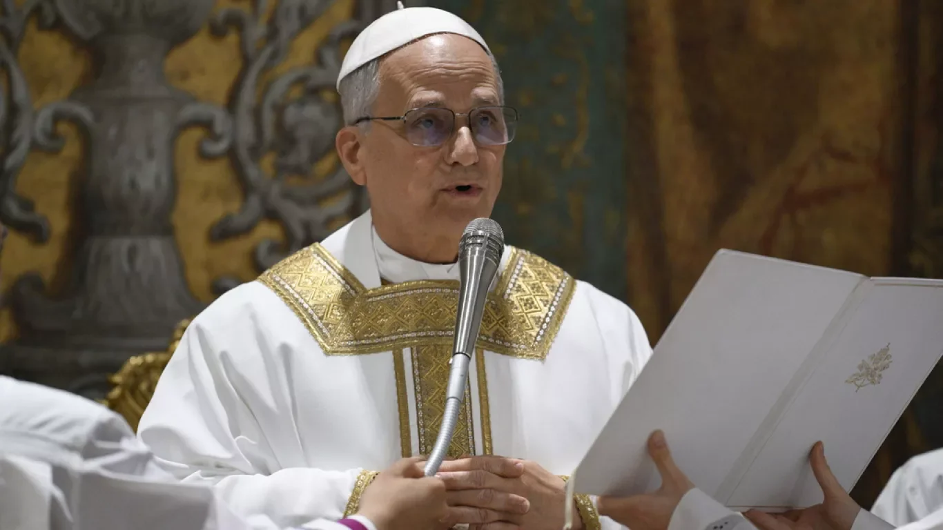 Leo XIV lamenta que en muchos contextos la fe parezca absurda o por un poco inteligente