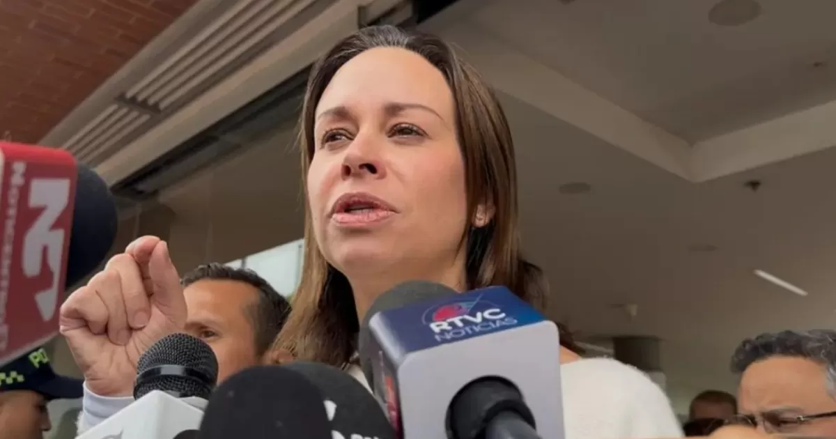 María Claudia Tarazon recibió un tributo militar en Santa Fe