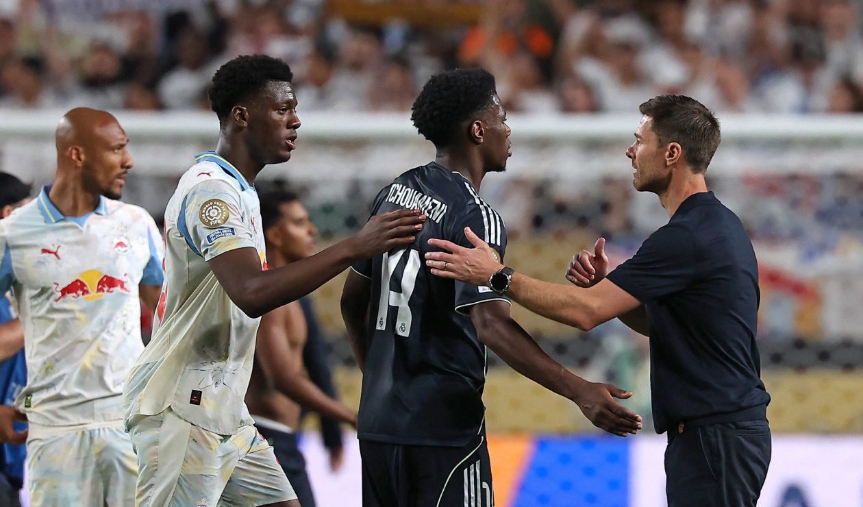 Real Madrid lanzó y dirigió un grupo de la Copa Mundial de H