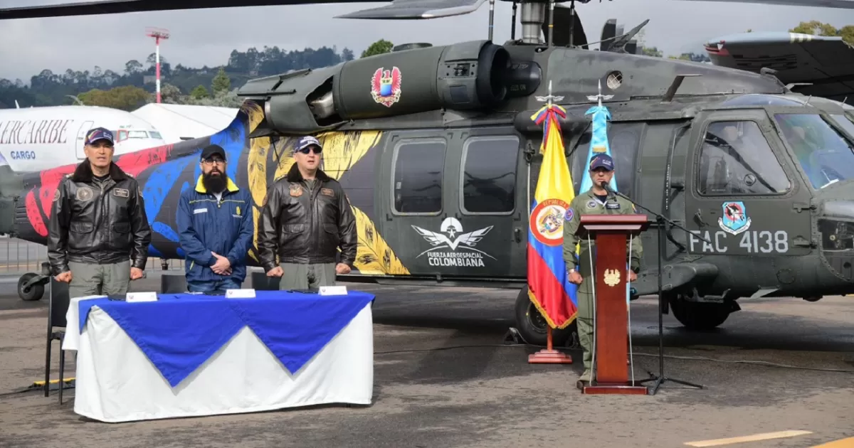 Colombia incluye helicópteros FireHawk para emergencia