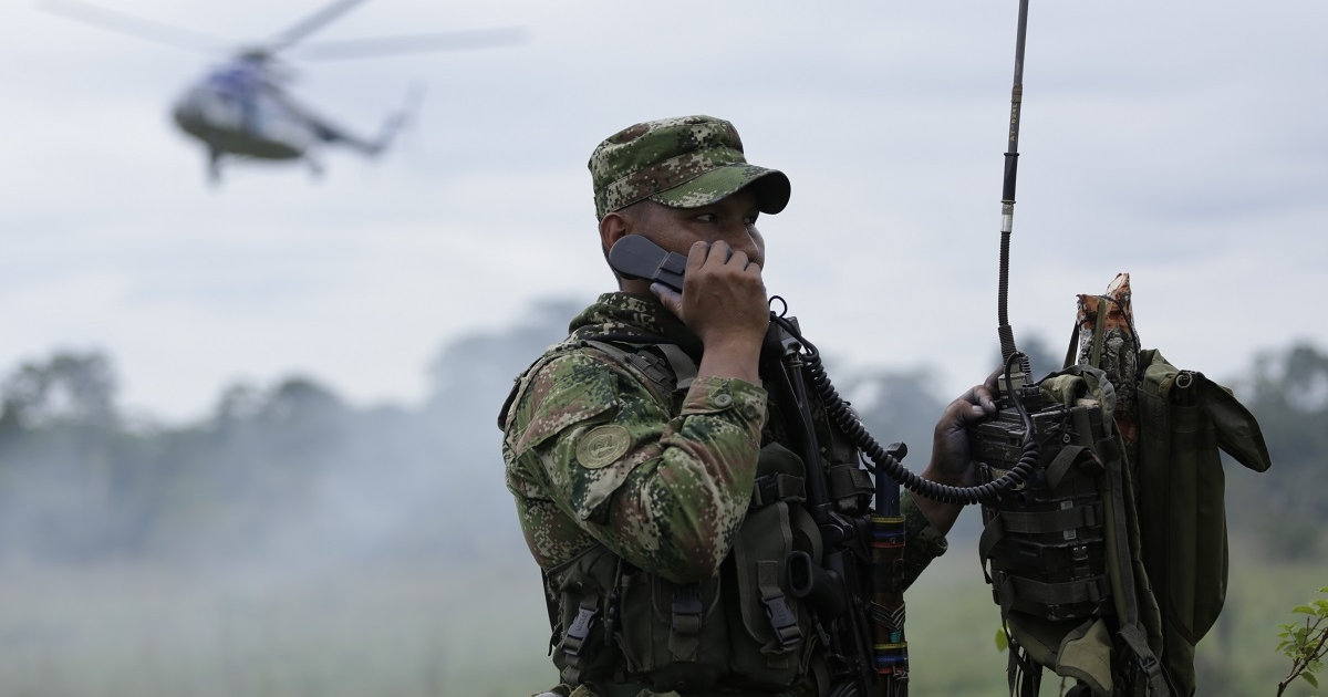 El bombardeo del clan de la bahía deja a 40 indignados