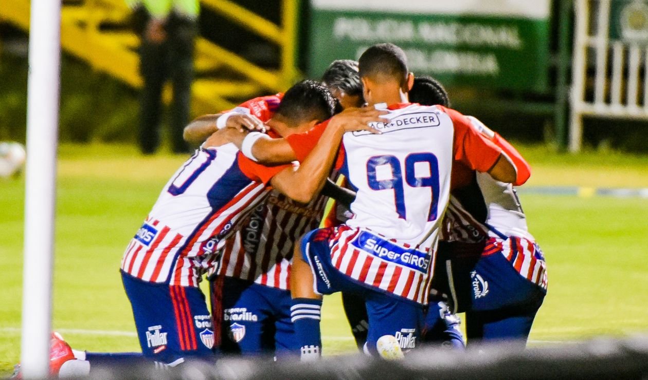 Junior tomó una decisión drástica; Cinco jugadores no continuarán en el club