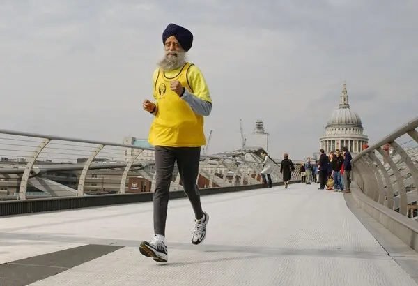 Murió golpeado en 114 Fauja Singh, el maratonista más largo del mundo