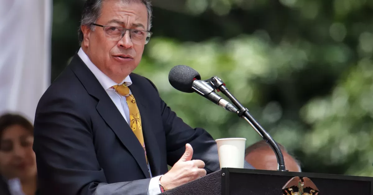 Petro lanzó la República de la República