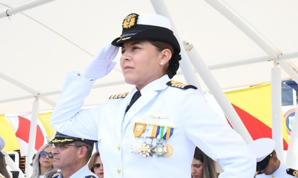 Por primera vez en la historia una mujer asume el cargo de comandante de la base naval ARC San Andrés – El Extra
